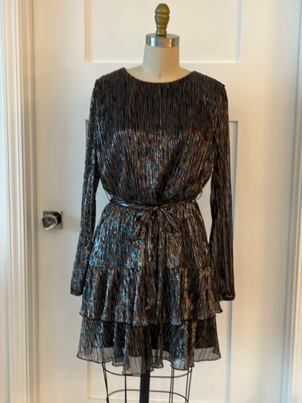 City Studio Metallic Pleated Mini Dress M Multicolor Tie Waist Ruffle Skirt Part